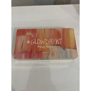 Touch In Sol #GLOWDIENT Makeup Palette
